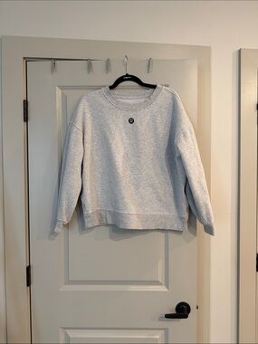lululemon crewneck